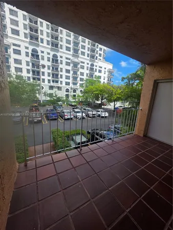 $2,095 | 8101 Southwest 73rd Avenue, Unit 17, Miami, FL 33143