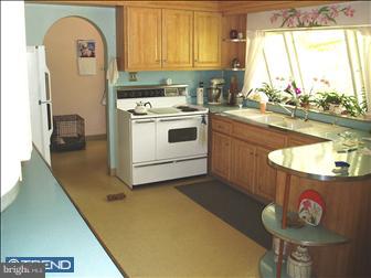 824 Crestview Drive Springfield, PA 19064 - Photo 6 of 6 Gallery Image 6
