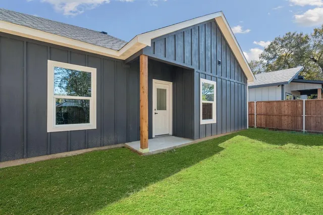 $299,000 | 3937 Hancock Street, Dallas, TX 75210