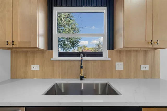 $299,000 | 3937 Hancock Street, Dallas, TX 75210