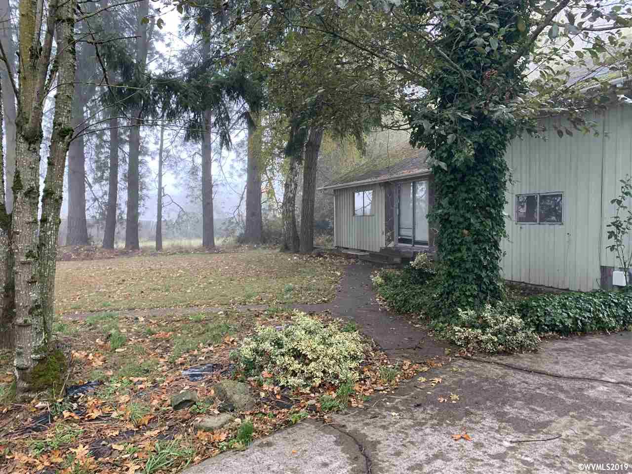 11085 Portland Road Northeast Salem, OR 97305 - Photo 7 of 30