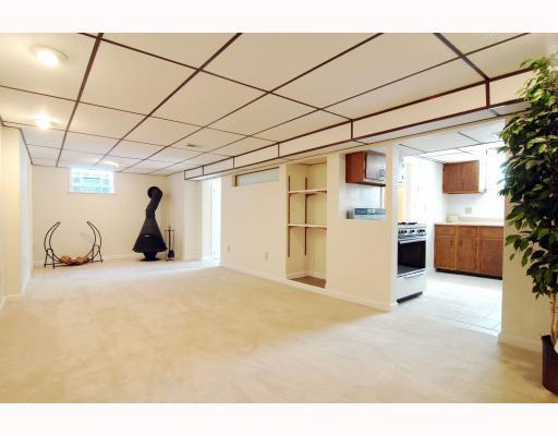 69 Cracker Jack Road Monongahela, PA 15063 - Photo 7 of 8 Den/Family/Great Room.