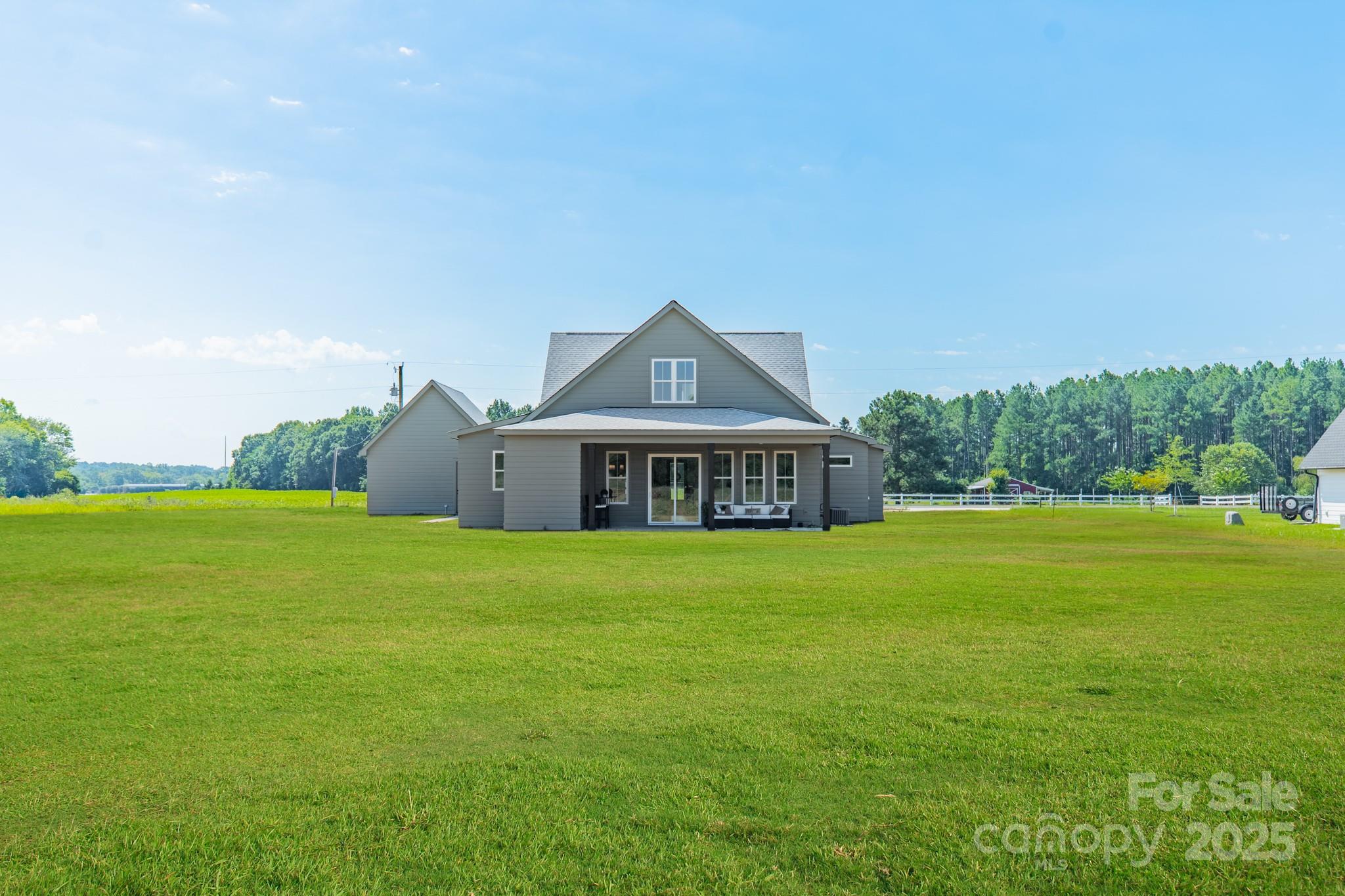 2346 Bridgewater Road, Unit 7 Rock Hill, SC 29730 - Photo 3 of 34 a front view of a house with a garden