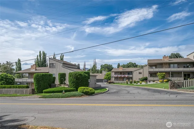 $409,500 | 225 19th Street Northeast, Unit 31, East Wenatchee, WA 98802