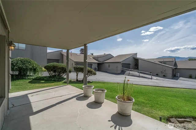 $409,500 | 225 19th Street Northeast, Unit 31, East Wenatchee, WA 98802