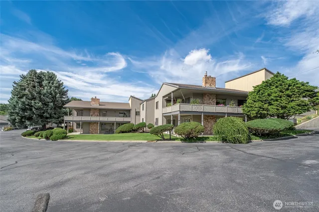 $409,500 | 225 19th Street Northeast, Unit 31, East Wenatchee, WA 98802