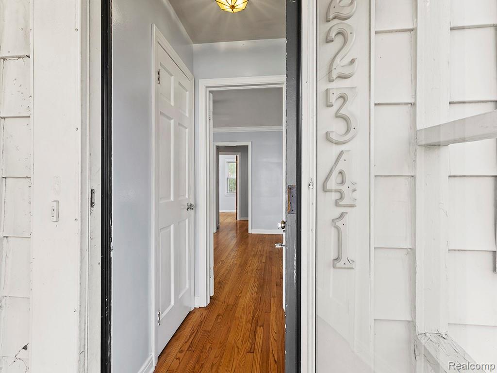 22341 Nowlin Street Dearborn, MI 48124 - Photo 2 of 39