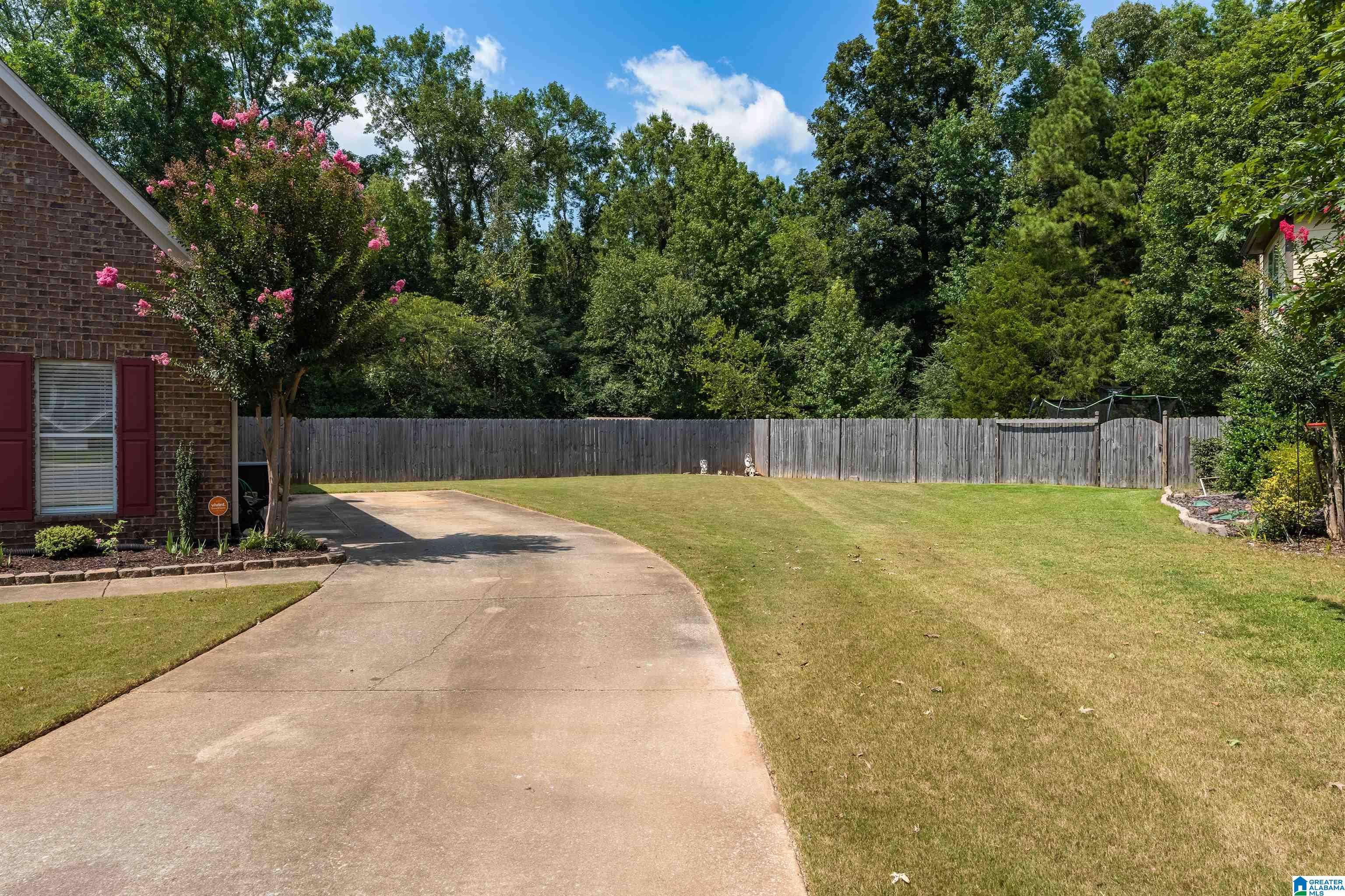 604 Barkley Circle Alabaster, AL 35007 - Photo 5 of 43
