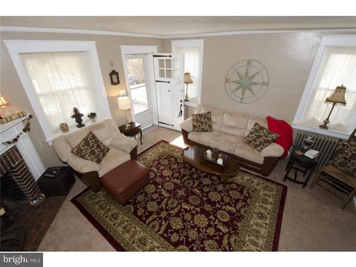 219 Marlboro Road Ardmore, PA 19003 - Photo 3 of 12 Living Room