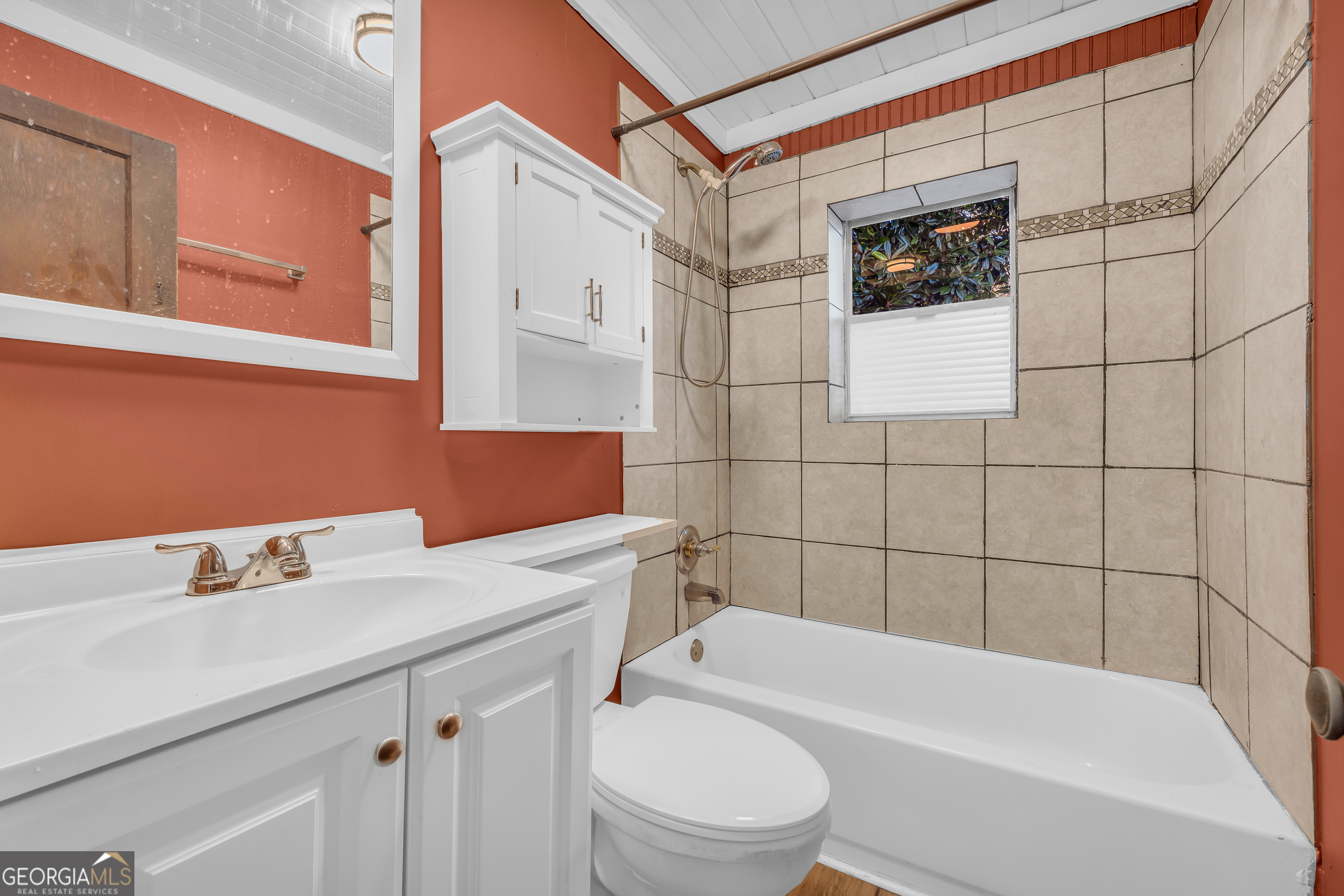 288 South Broad Street Toccoa, GA 30577 - Photo 20 of 23 a bathroom with a sink a toilet and shower