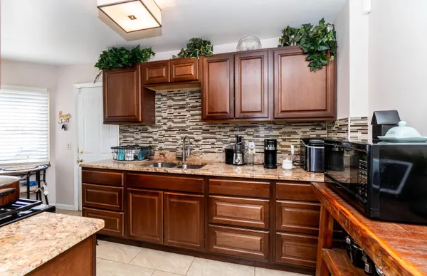 $264,900 | 14844 Inkster Road, Redford, MI 48239
