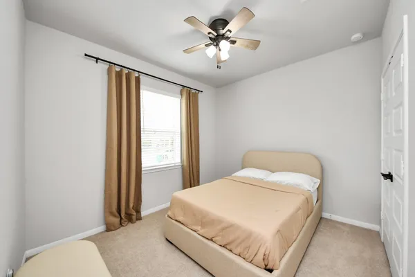 $2,200 | 6618 Beacon View Drive, Baytown, TX 77521