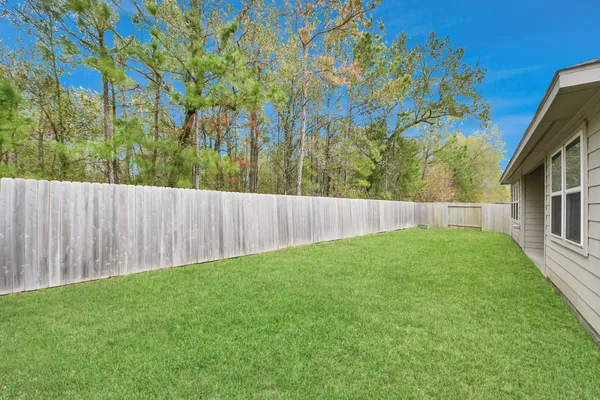 $2,200 | 6618 Beacon View Drive, Baytown, TX 77521