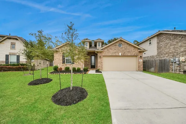 $2,200 | 6618 Beacon View Drive, Baytown, TX 77521