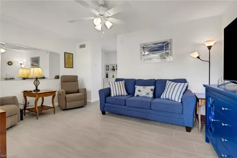 $440,000 | 207 8th Avenue South, Unit 207A, Naples, FL 34102