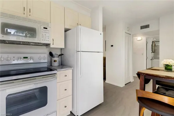 $399,900 | 207 8th Avenue South, Unit 207A, Naples, FL 34102