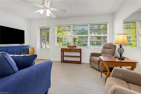 $440,000 | 207 8th Avenue South, Unit 207A, Naples, FL 34102