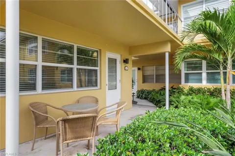 $399,900 | 207 8th Avenue South, Unit 207A, Naples, FL 34102