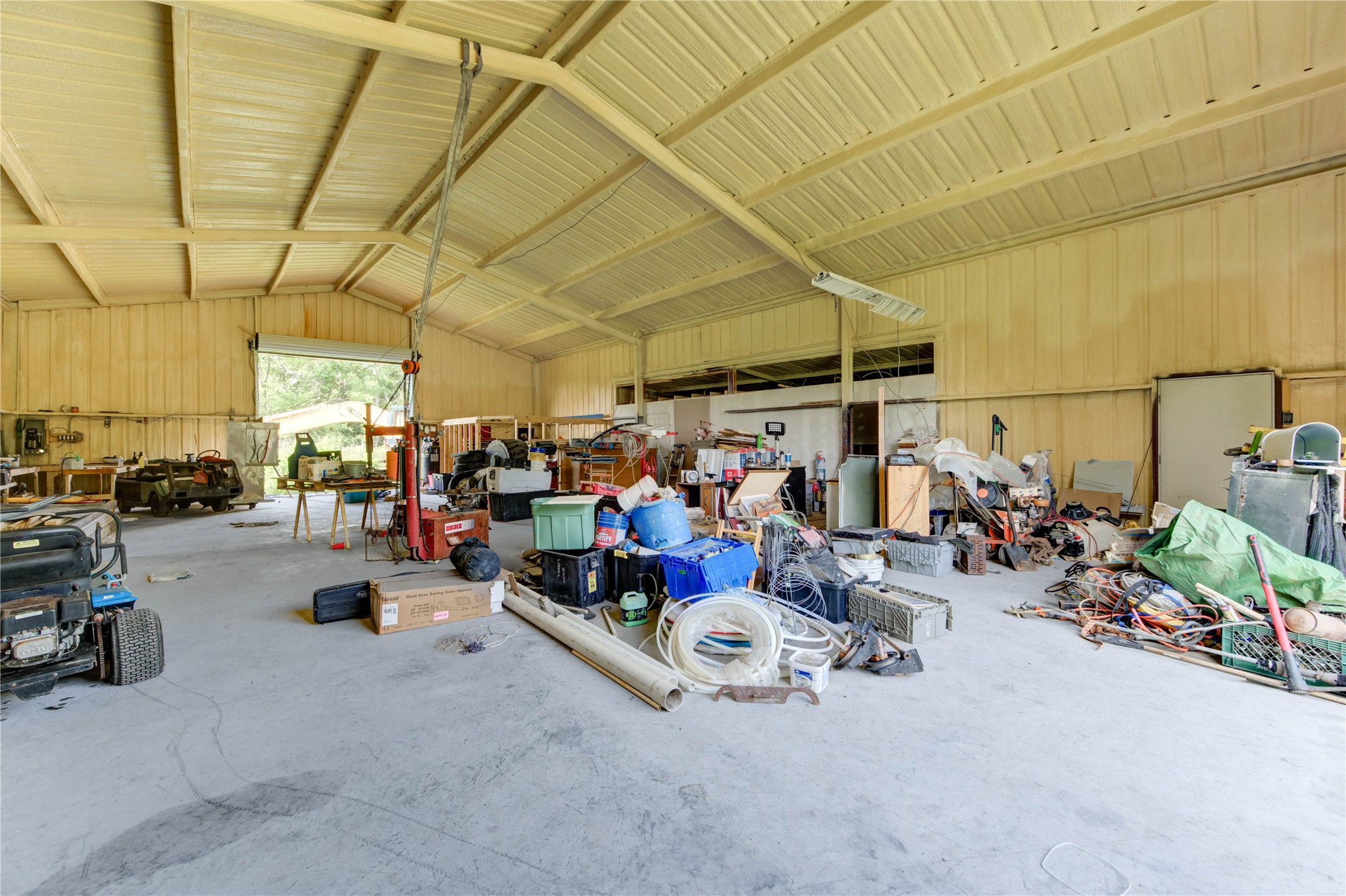 19650 Webb Alvin, TX 77511 - Photo 7 of 19 a view of a garage with cars