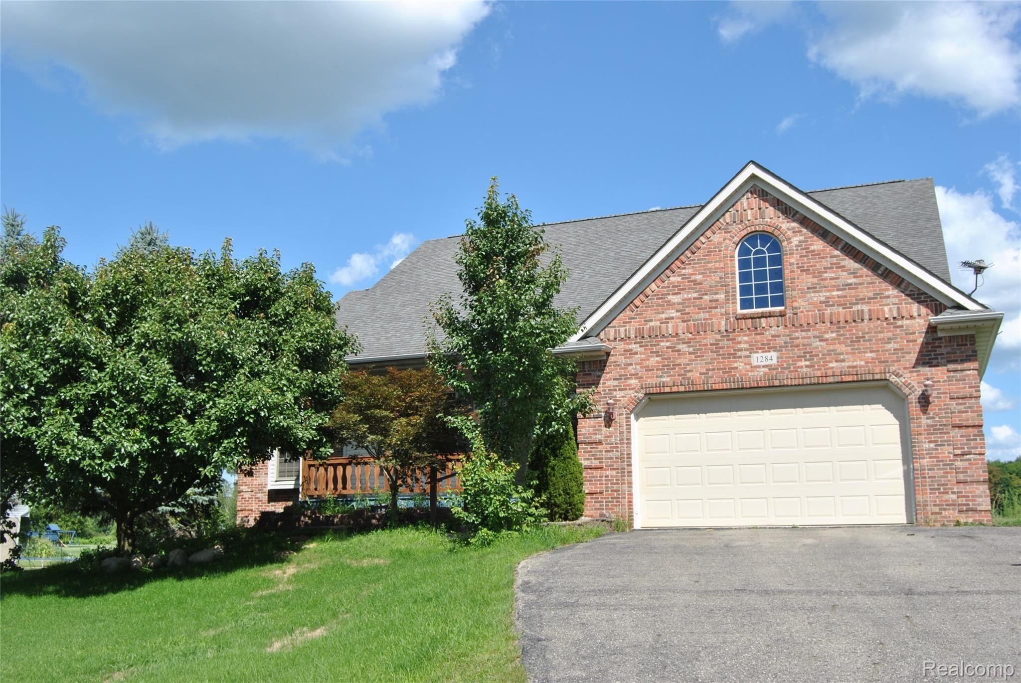 1284 Farnsworth Road Lapeer, MI 48446 - Photo 1 of 24 DSC_0219.JPG