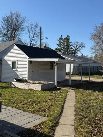 $149,000 | 411 2nd Street Northeast, Fosston, MN 56542