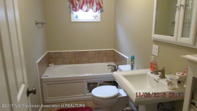 3930 South Red Banks Road Byhalia, MS 38611 - Photo 15 of 18 IMG_8447