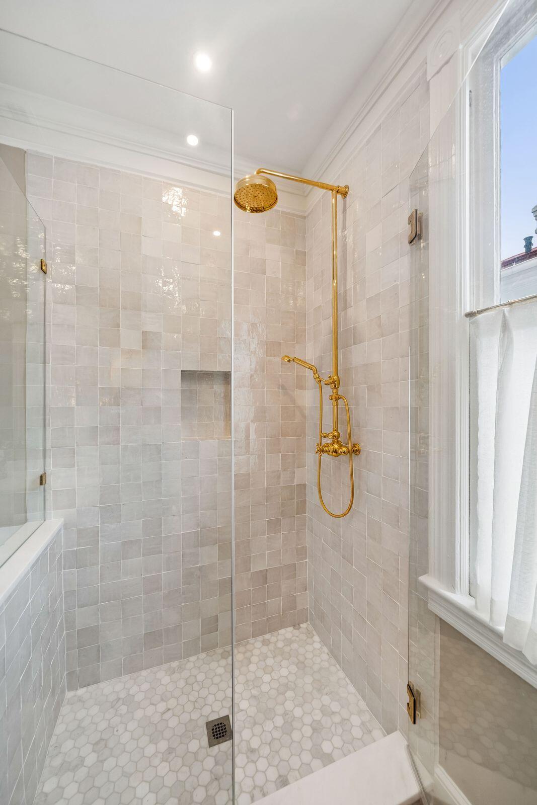 95 Church Street Charleston, SC 29401 - Photo 43 of 87 Primary Shower