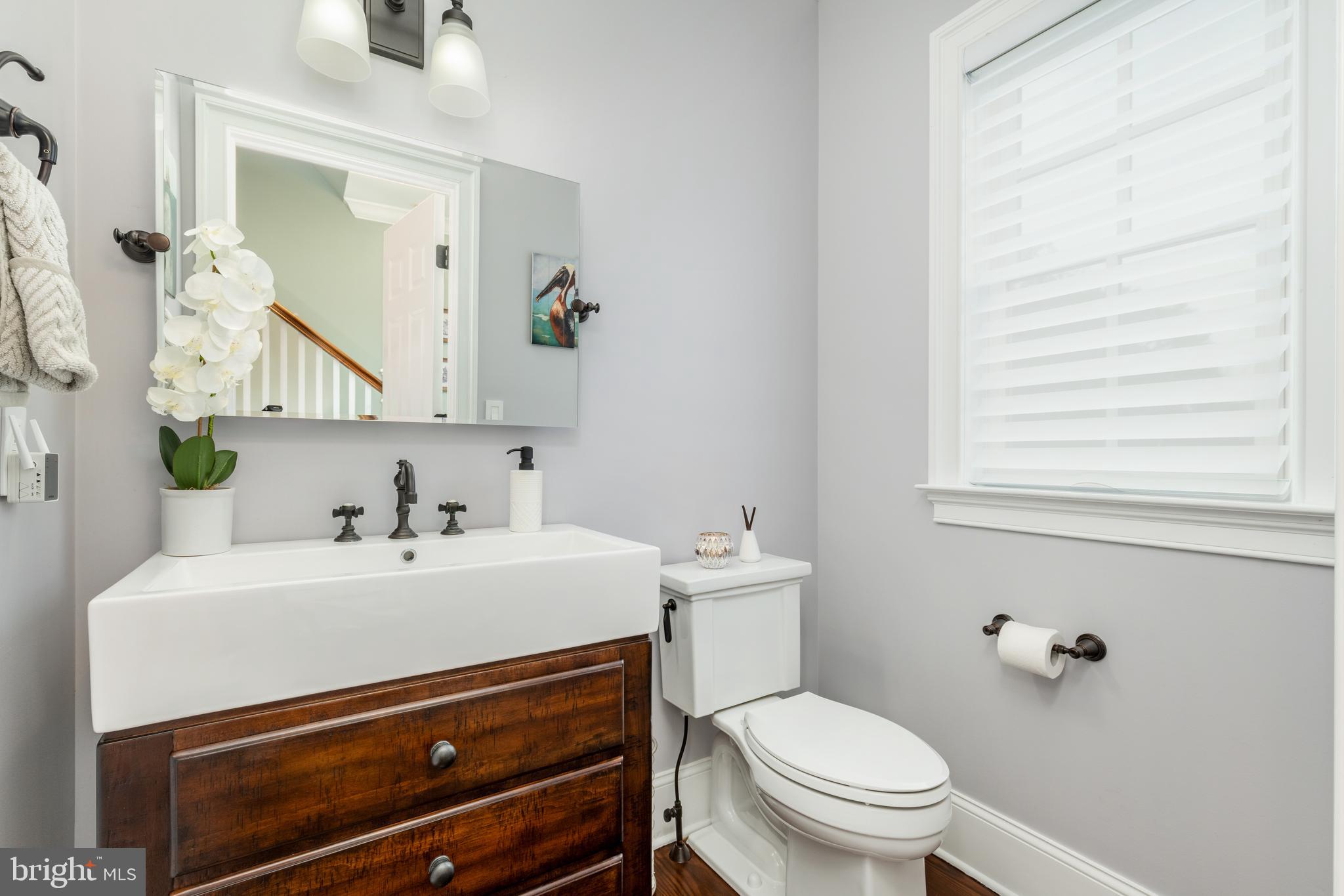 647 Andover Road Newtown Square, PA 19073 - Photo 37 of 86 Powder Room