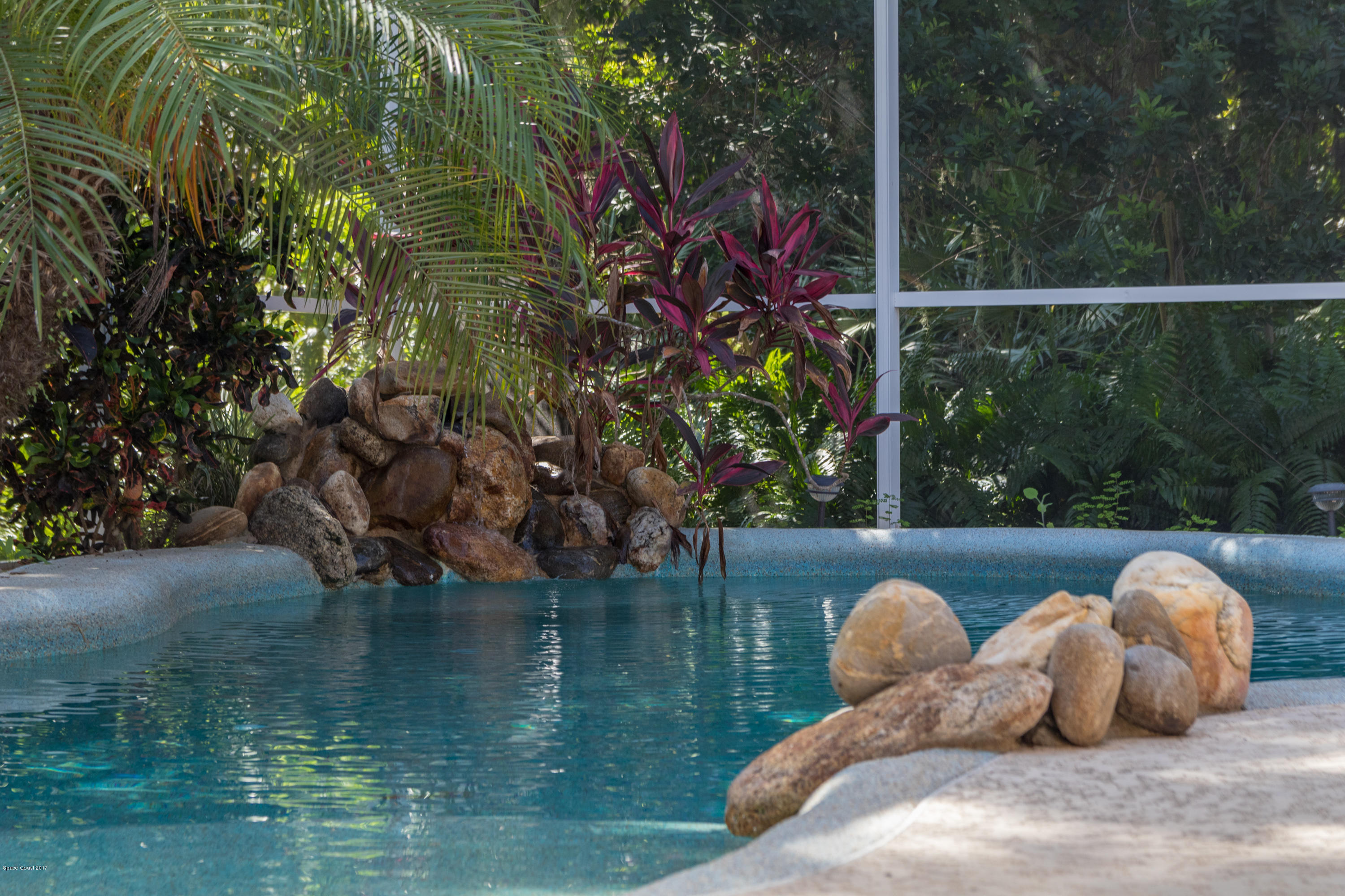 8020 Kingswood Way Melbourne, FL 32940 - Photo 5 of 24 Pool