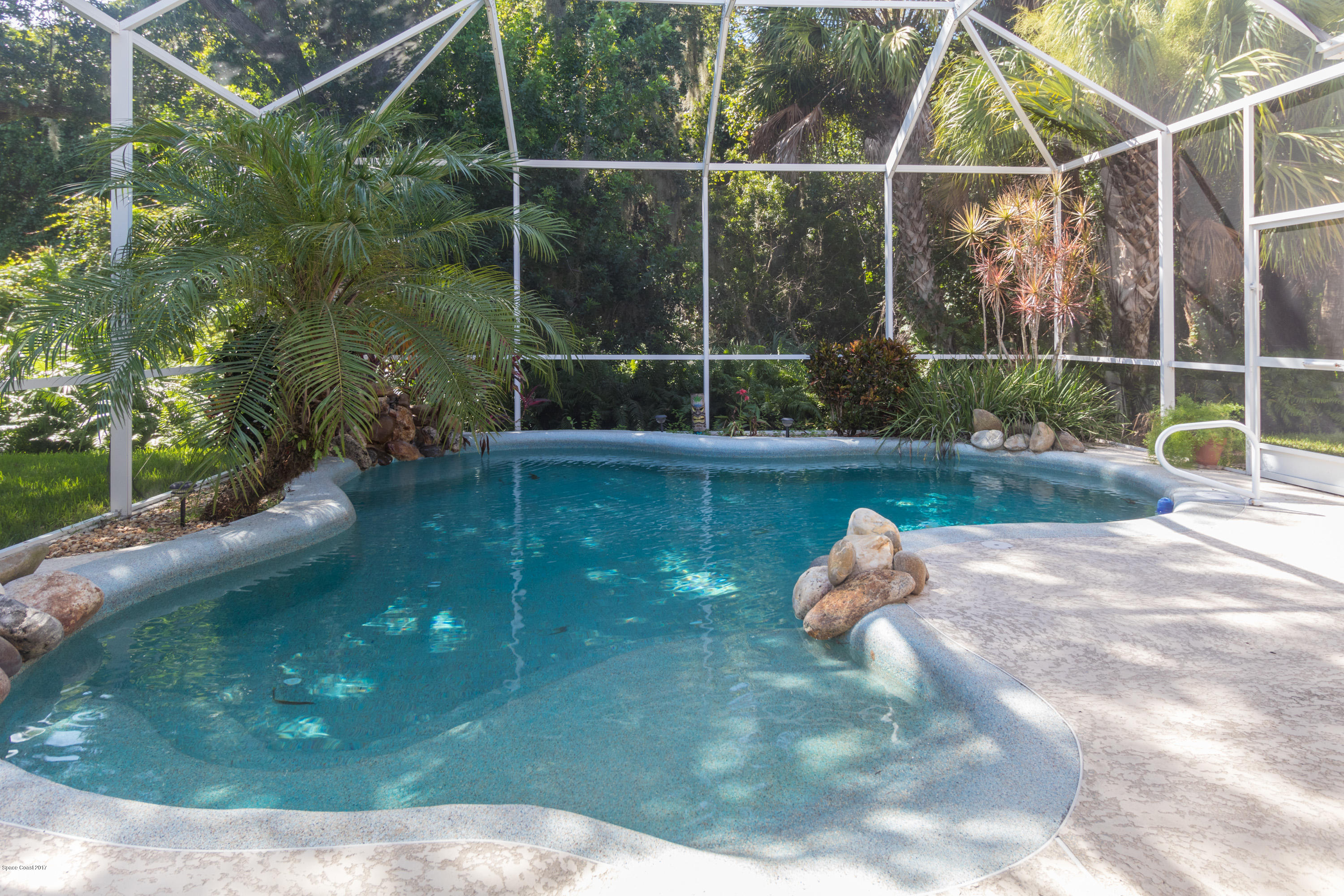 8020 Kingswood Way Melbourne, FL 32940 - Photo 6 of 24 Pool