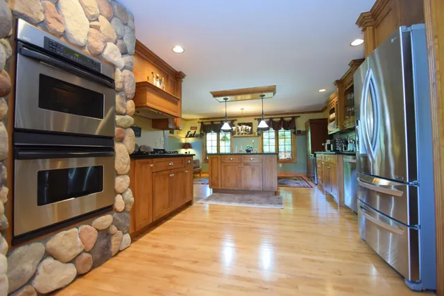 $875,000 | 7460 Jordan Buck Trail, Danbury, WI 54830
