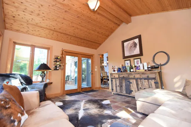 $875,000 | 7460 Jordan Buck Trail, Danbury, WI 54830