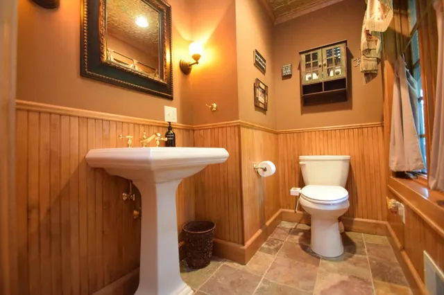 $875,000 | 7460 Jordan Buck Trail, Danbury, WI 54830