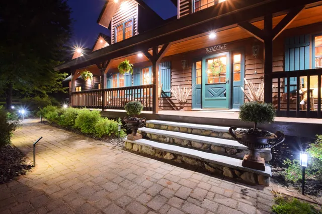 $875,000 | 7460 Jordan Buck Trail, Danbury, WI 54830