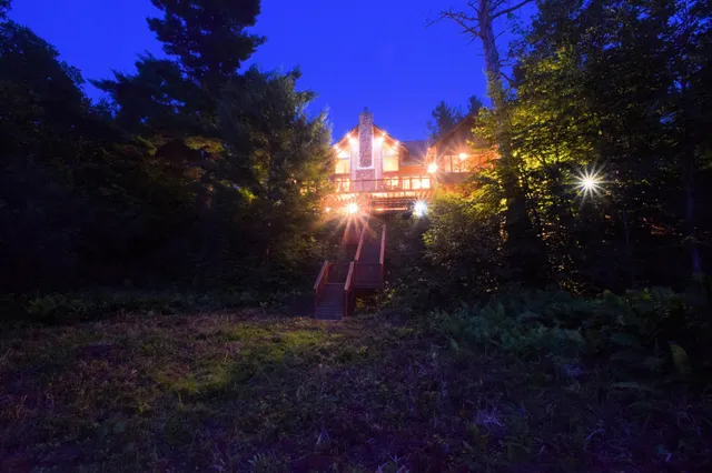 $875,000 | 7460 Jordan Buck Trail, Danbury, WI 54830