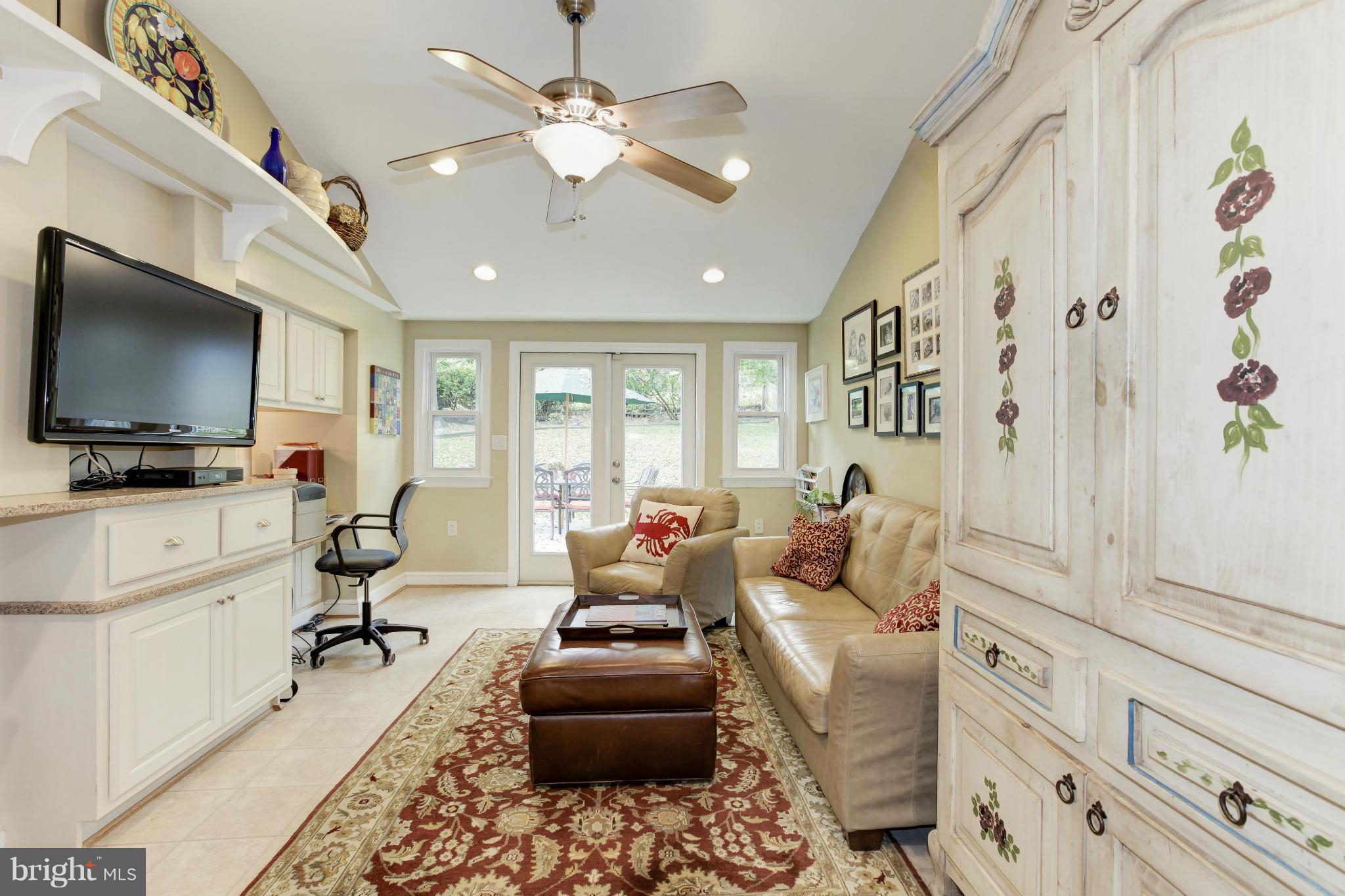 2418 Seminary Road Silver Spring, MD 20910 - Photo 13 of 29 Family Room