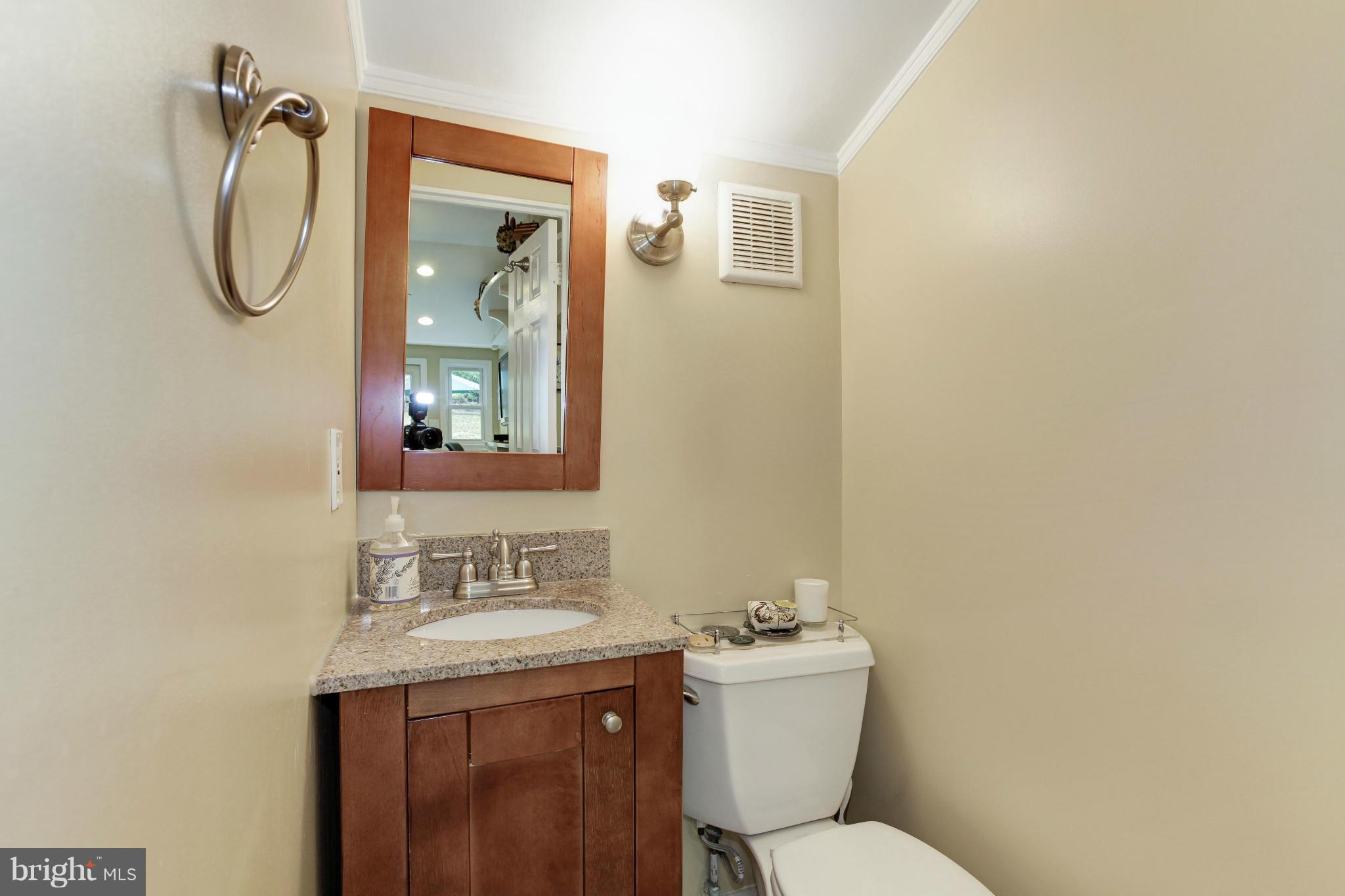 2418 Seminary Road Silver Spring, MD 20910 - Photo 14 of 29 Bath