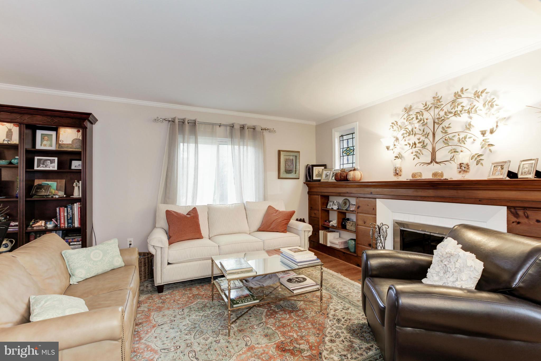 2418 Seminary Road Silver Spring, MD 20910 - Photo 3 of 29 Living Room