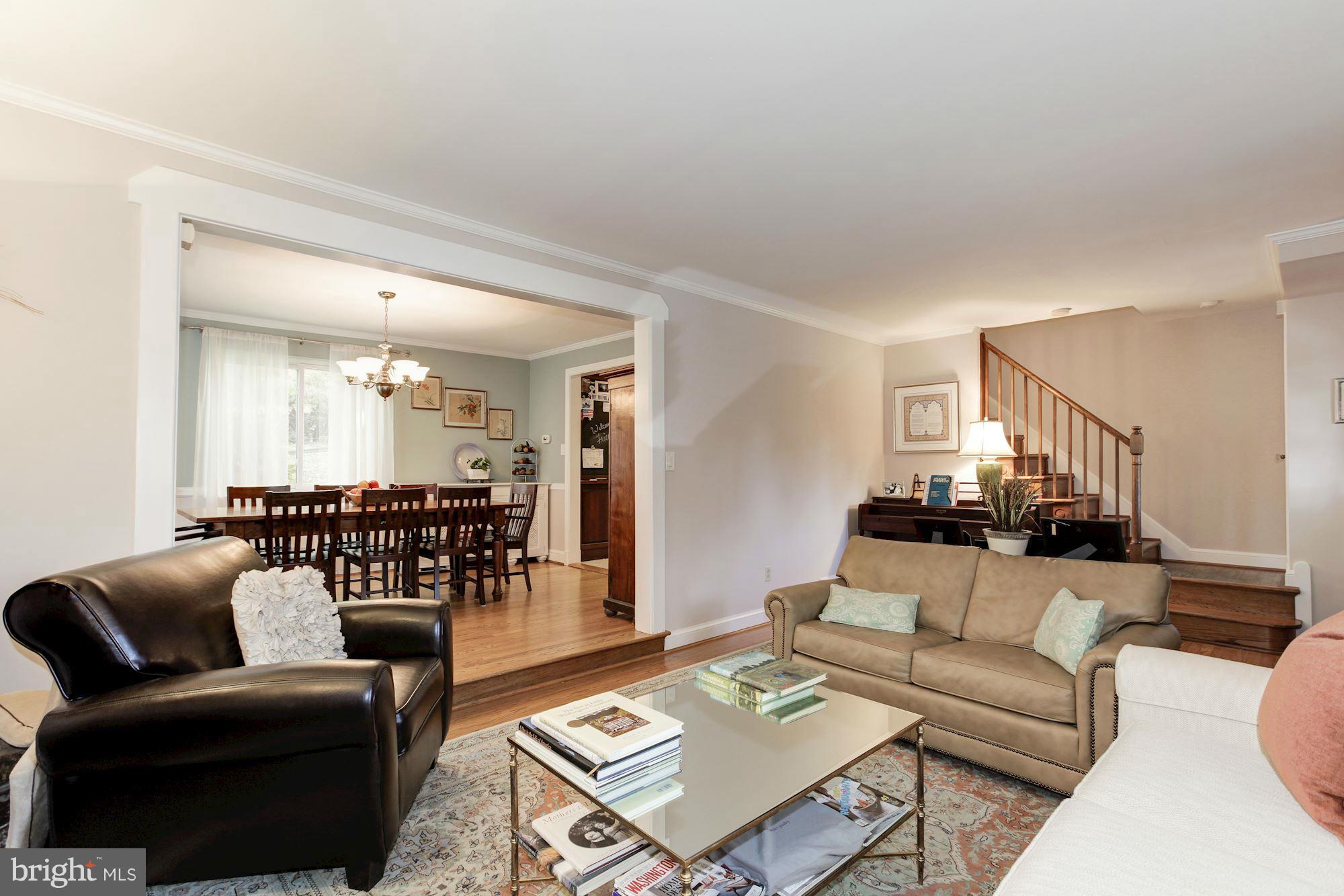 2418 Seminary Road Silver Spring, MD 20910 - Photo 4 of 29 Living Room