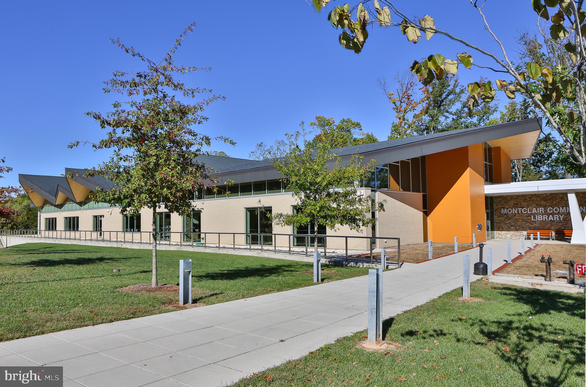 15524 Ridgecrest Drive Dumfries, VA 22025 - Photo 14 of 16 Community library