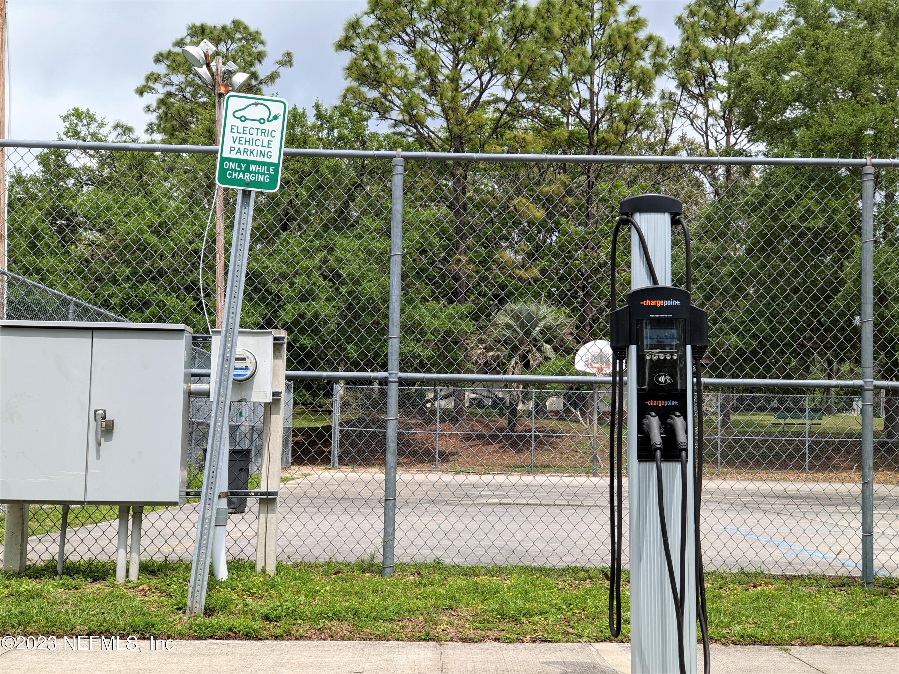 5677 Caribbean Circle Keystone Heights, FL 32656 - Photo 10 of 11 elc charging stations