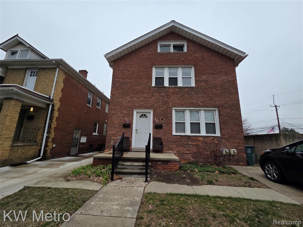 226 Fielding Street Ferndale, MI 48220 - Photo 1 of 9