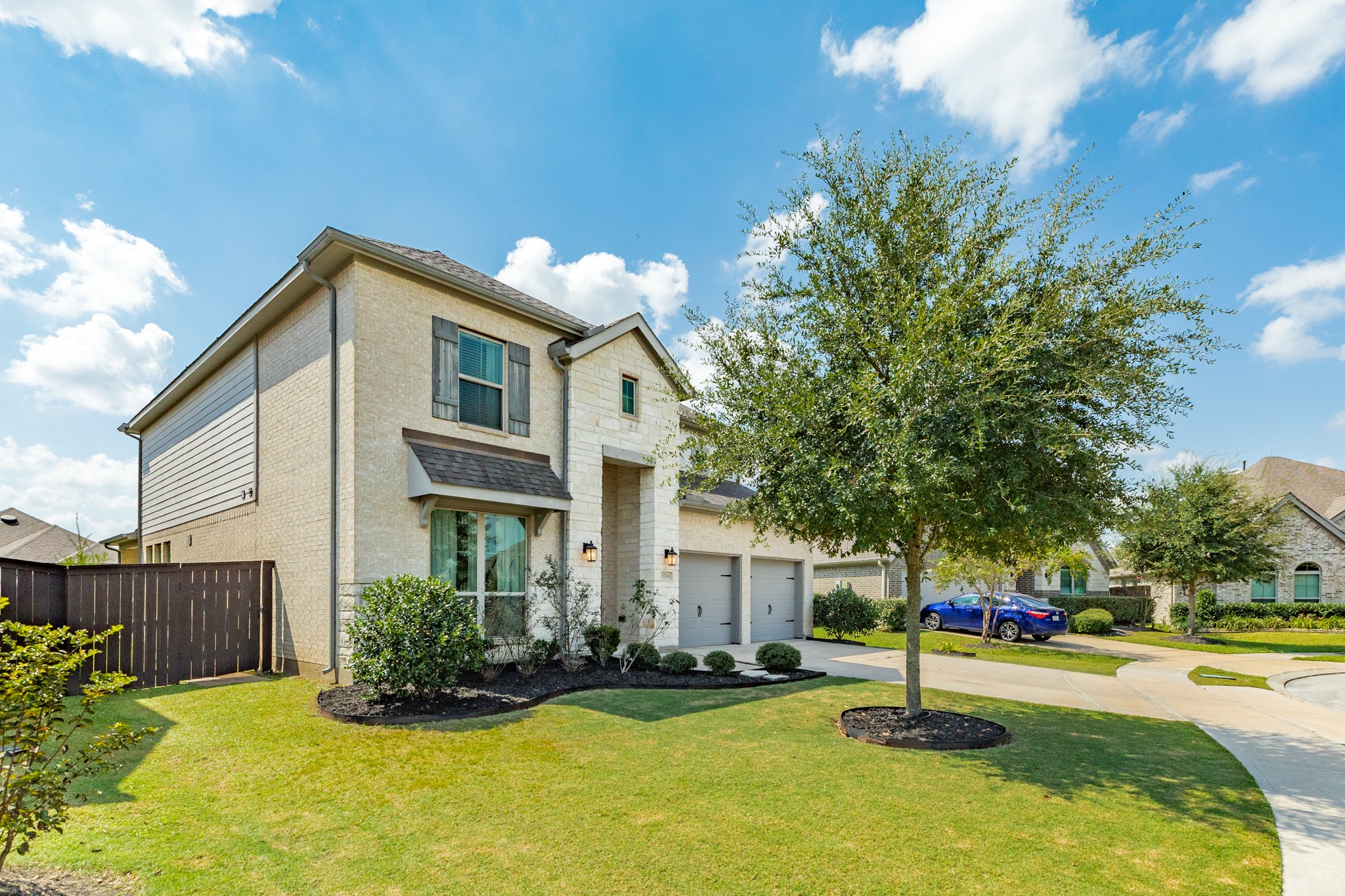 3706 Arpa Street Rosharon, TX 77583 - Photo 37 of 50 a front view of house with yard and trees