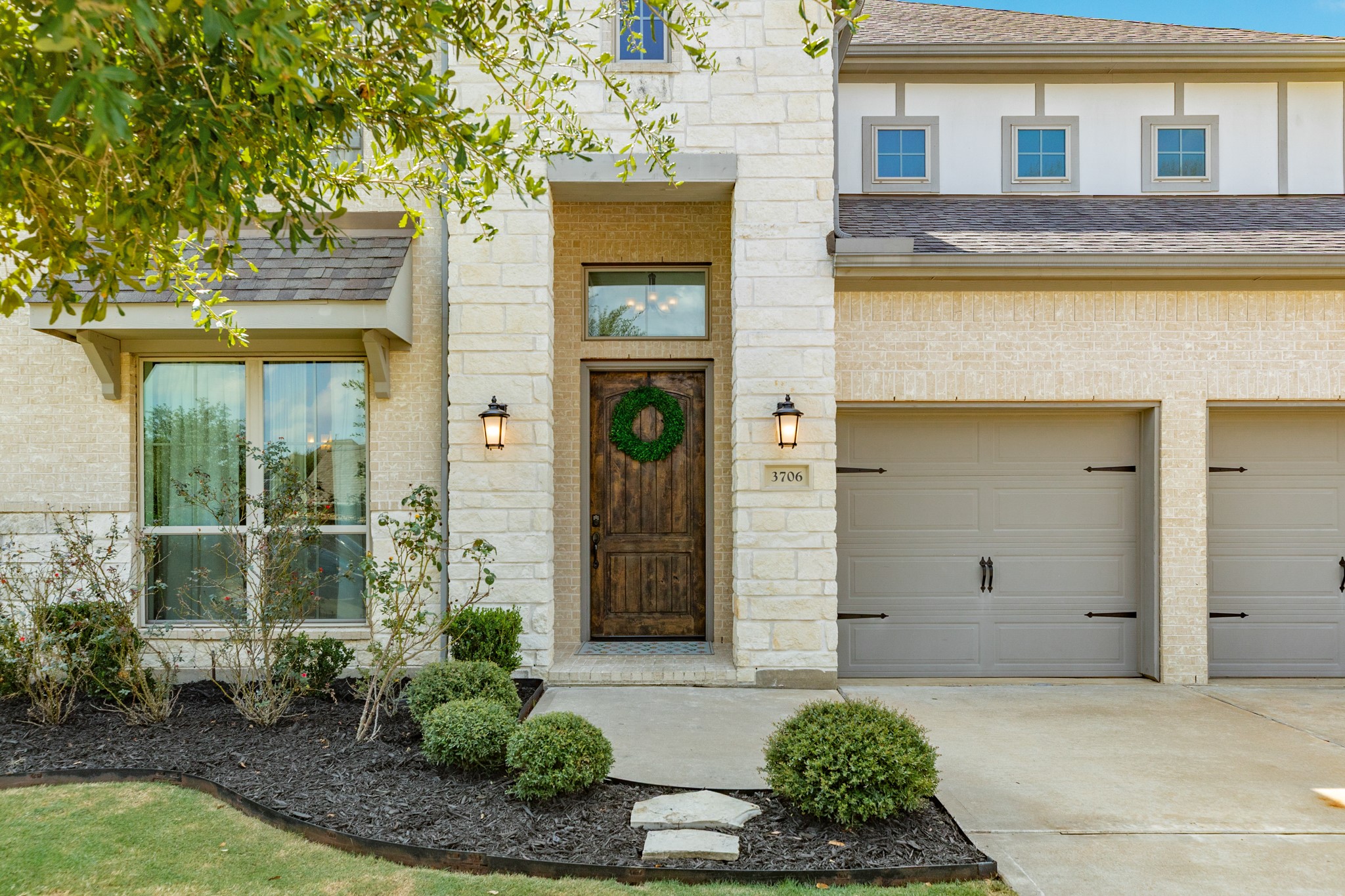 3706 Arpa Street Rosharon, TX 77583 - Photo 4 of 50 a front view of a house with a yard