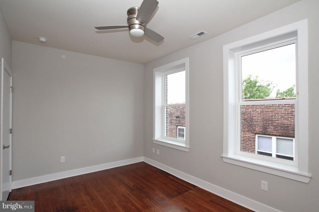 400 South 45th Street, Unit 4D Philadelphia, PA 19104 - Photo 7 of 18