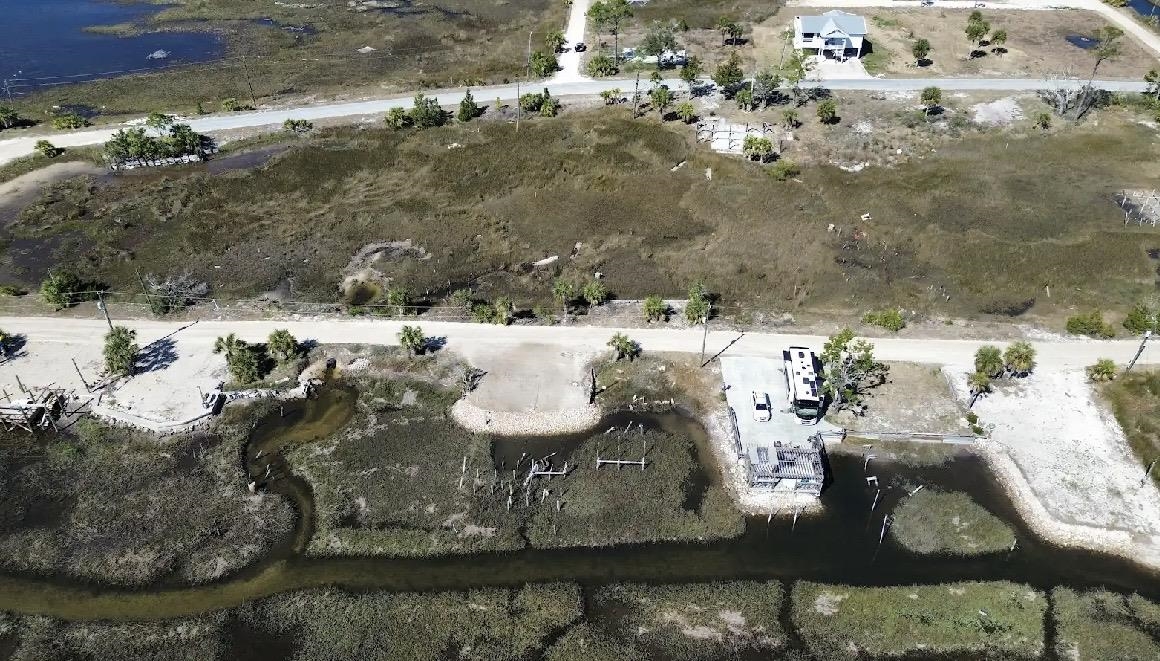 1836 Ezell Beach Road Perry, FL 32348 - Photo 7 of 12 Gallery Image 7