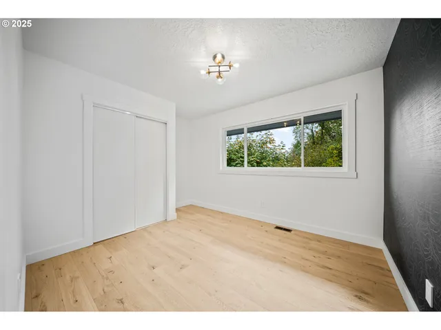 $966,000 | 42600 East Larch Mountain Road, Corbett, OR 97019