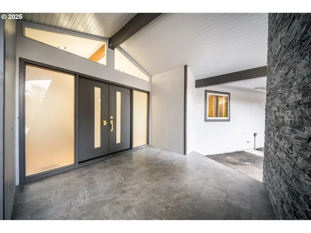 $966,000 | 42600 East Larch Mountain Road, Corbett, OR 97019