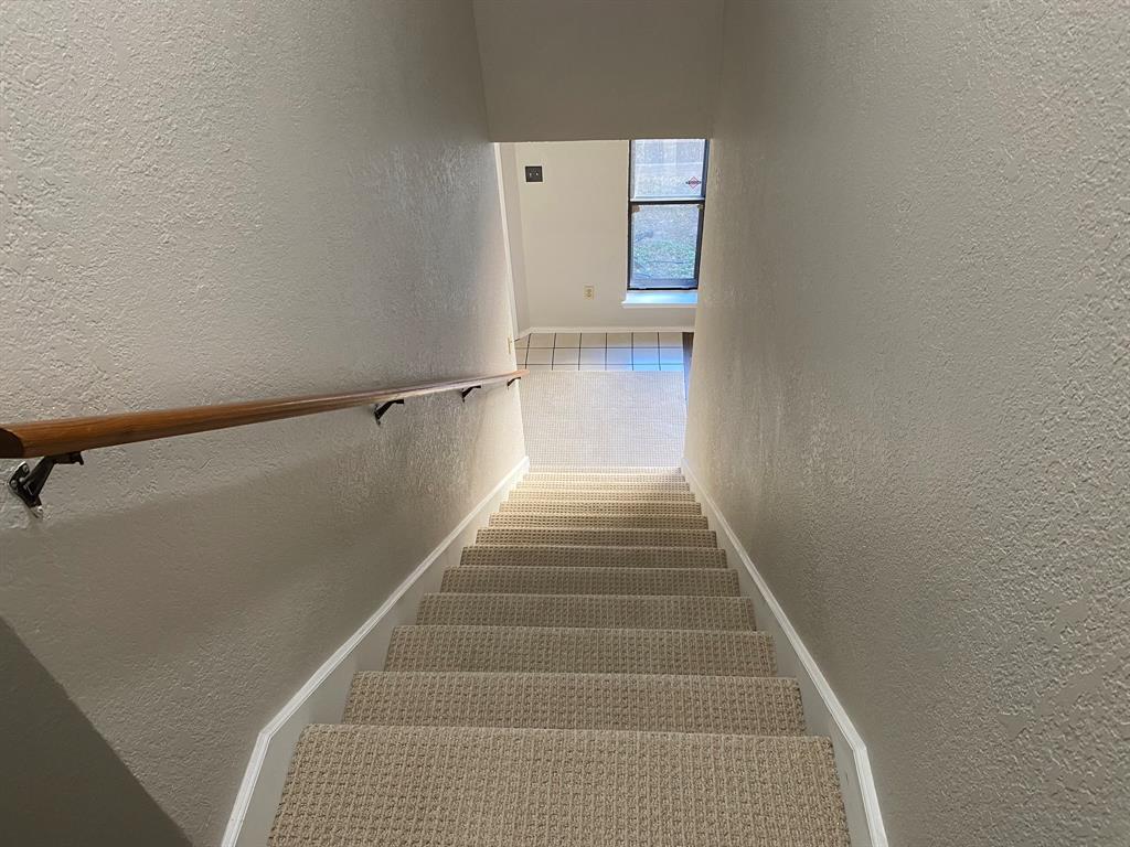 134 Main Place Euless, TX 76040 - Photo 18 of 25 a view of entryway