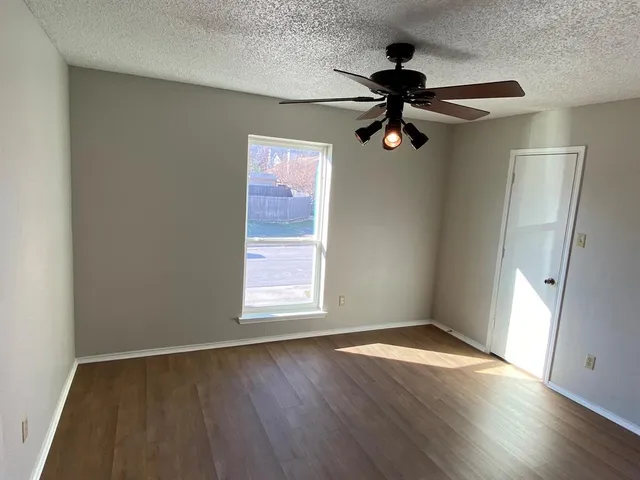 $254,990 | 134 Main Place, Euless, TX 76040